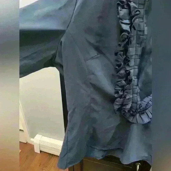 Nara Camicie Navy Ruffle Blouse size 4 NWT - Picture 10 of 15